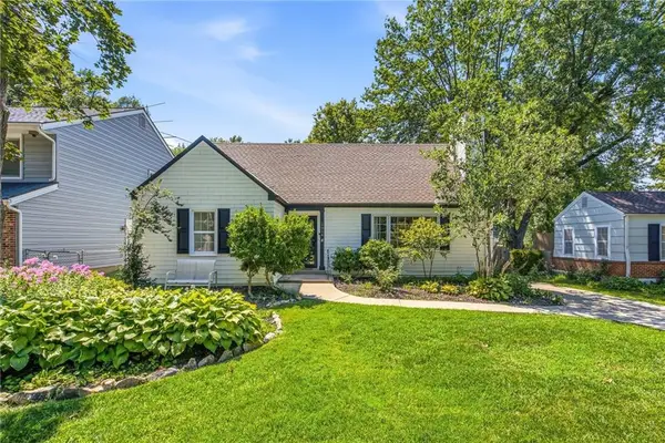 5914 Catalina Street, Fairway, KS 66205