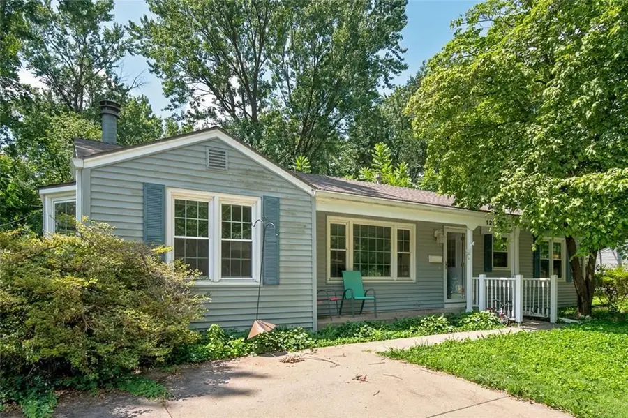 12009 W 60th Place, Shawnee, KS 66216 - #2