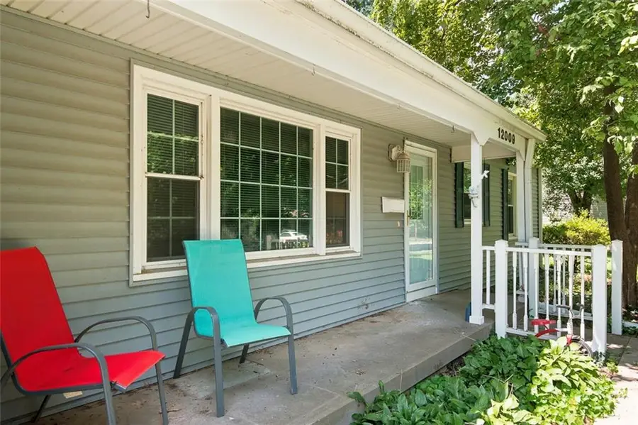 12009 W 60th Place, Shawnee, KS 66216 - #3