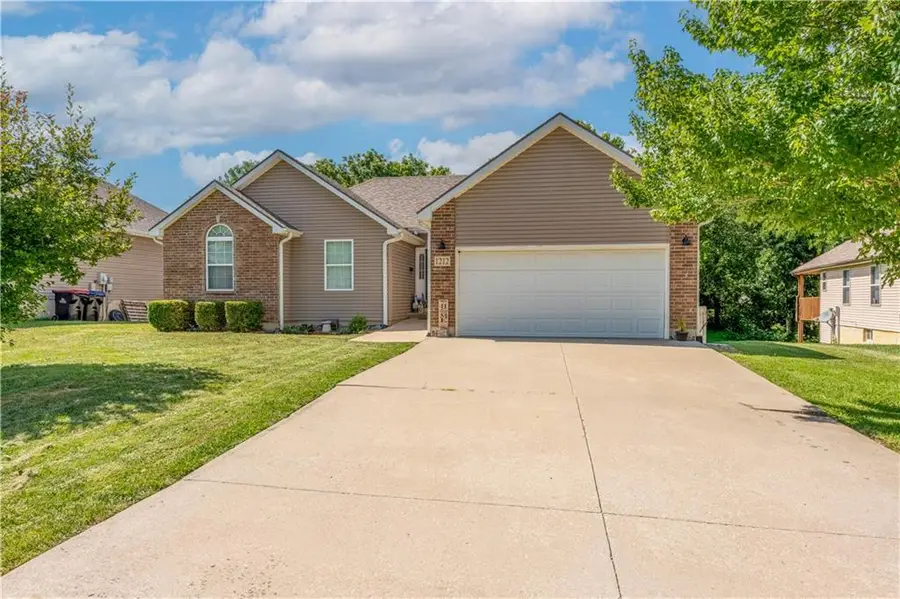 1212 Nottingham Drive, Warrensburg, MO 64093 - #3