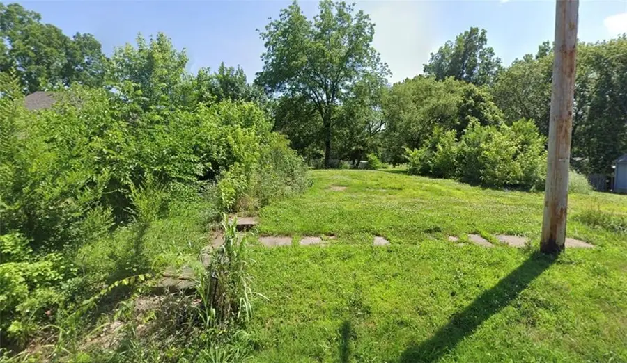 207 W 6th Street, Urich, MO 64788 - #2