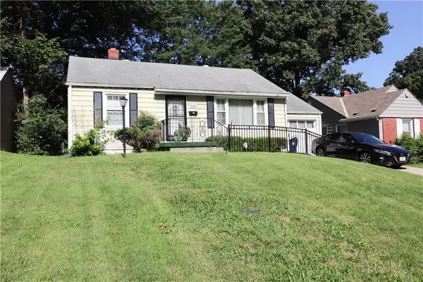 6406 Walrond Avenue, Kansas City, MO 64132