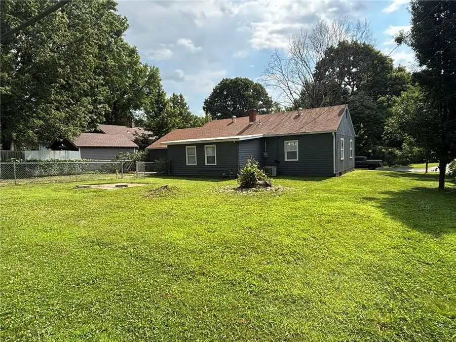 307 Phelps Street, Windsor, MO 65360 - #2