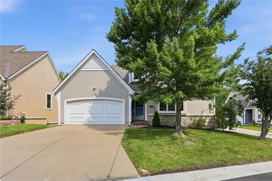 6216 W 126th Street, Overland Park, KS 66210 - #2