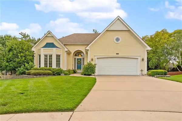 7613 W 148th Street, Overland Park, KS 66223