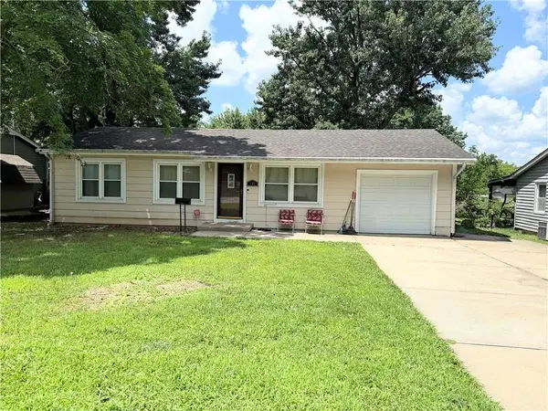 737 N Woodland Street, Olathe, KS 66061