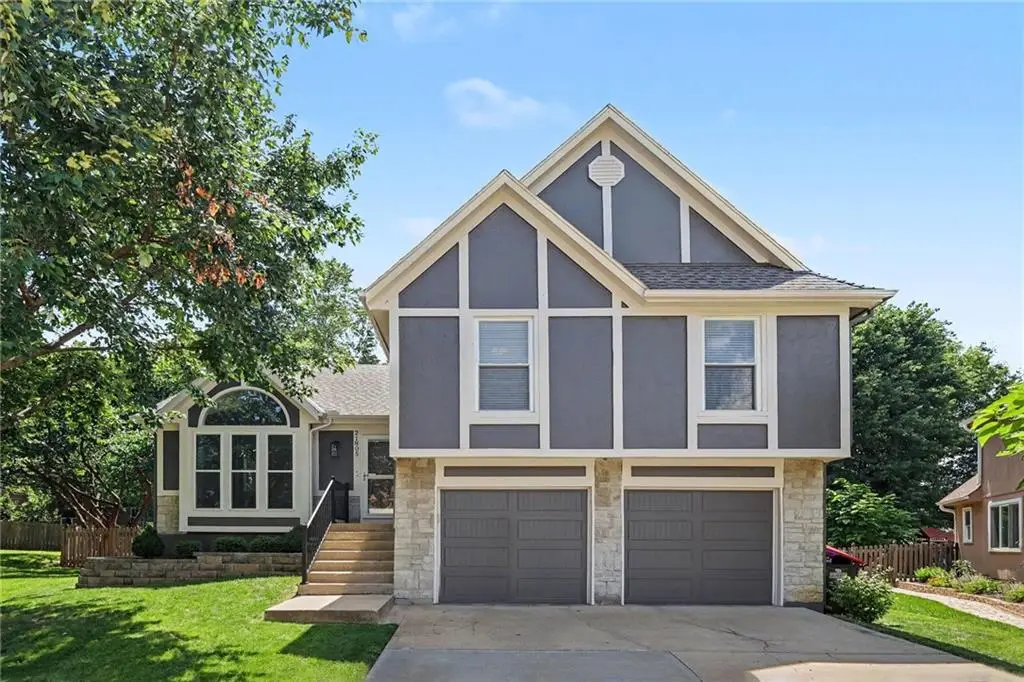 21805 W 52nd Terrace, Shawnee, KS 66226 - #1