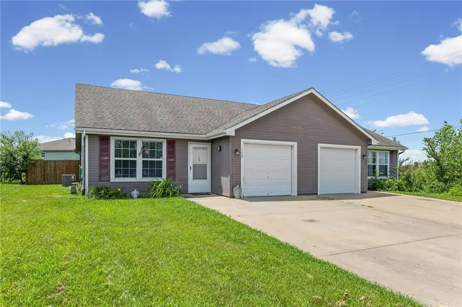 741 Pinewood Street, Gardner, KS 66030 - #3