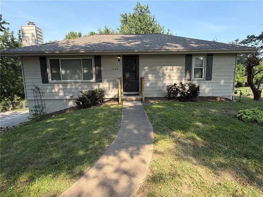 1809 N Jennings Road, Independence, MO 64058 - #1