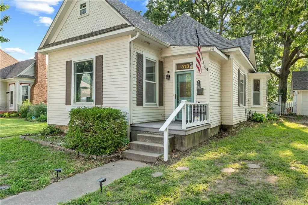 518 S Ash Street, Nevada, MO 64772 - #1