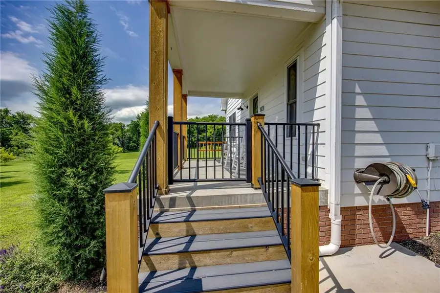 813 E 661 Diagonal Road, Lawrence, KS 66047 - #3
