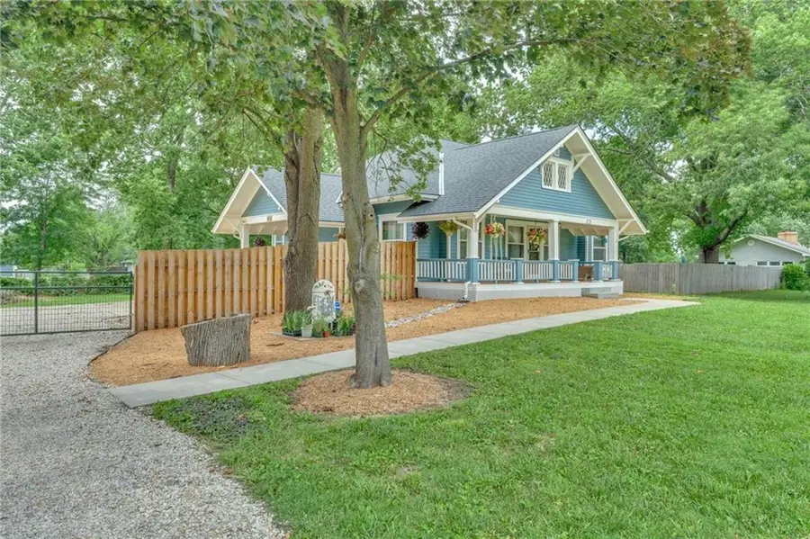 3112 N 155th Street, Basehor, KS 66007 - #2