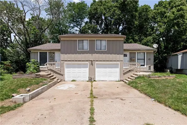8456/8458 Lane Drive, Kansas City, MO 64138