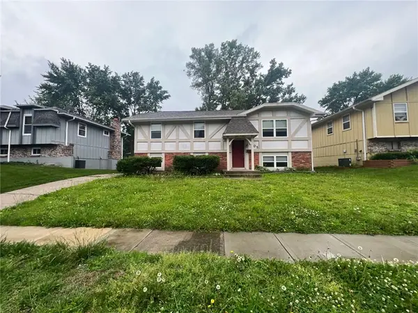 6405 E 140th Terrace, Grandview, MO 64030