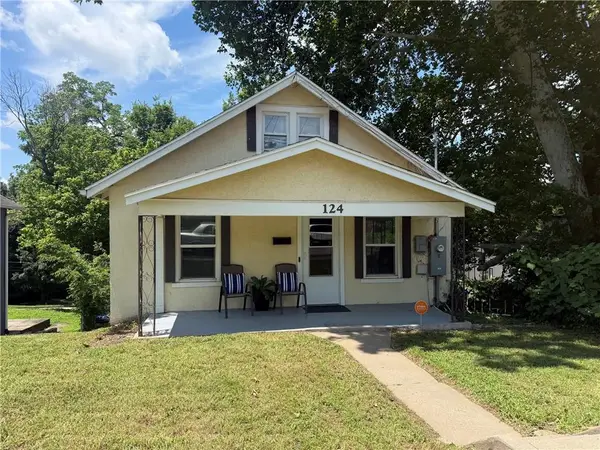 124 Riverside Drive, Jefferson City, MO 65101