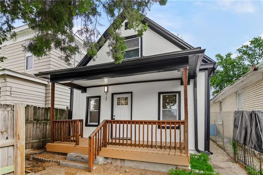 617 Myrtle Avenue, Kansas City, MO 64124 - #2