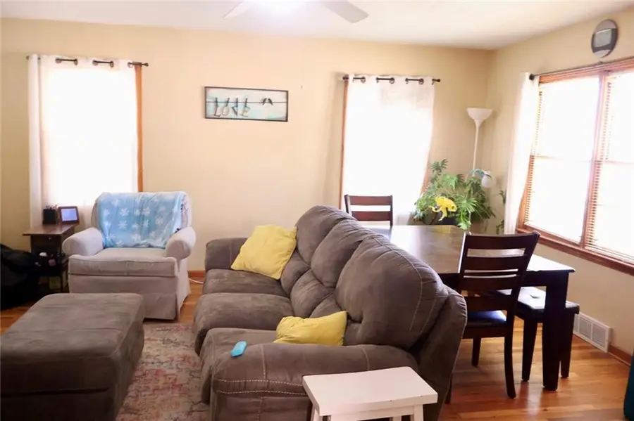218 W Market Street, Warrensburg, MO 64093 - #3