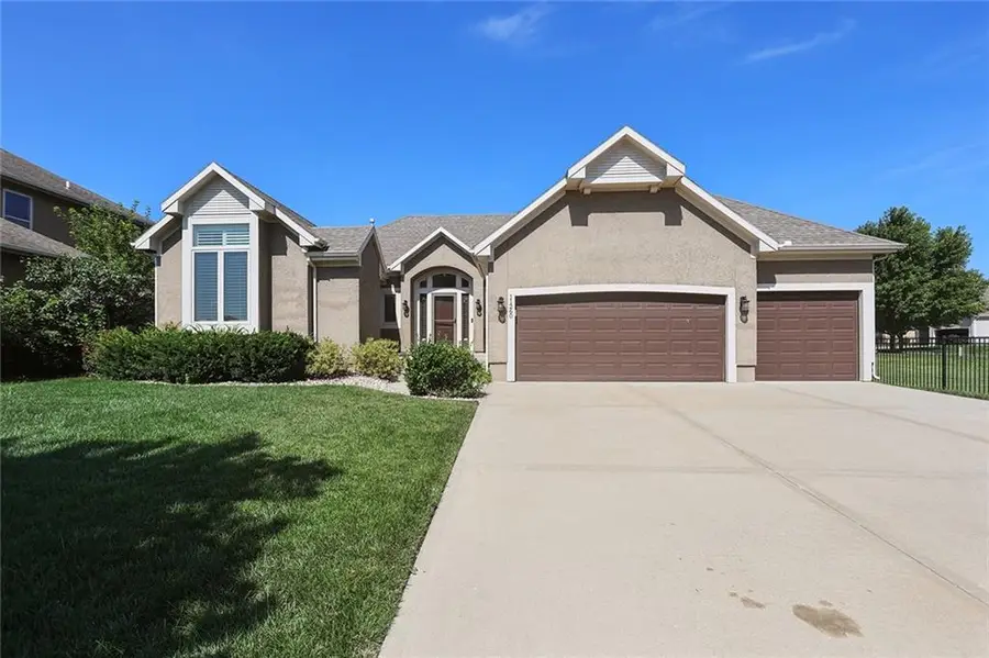 11260 S Whitehall Street, Olathe, KS 66061 - #2