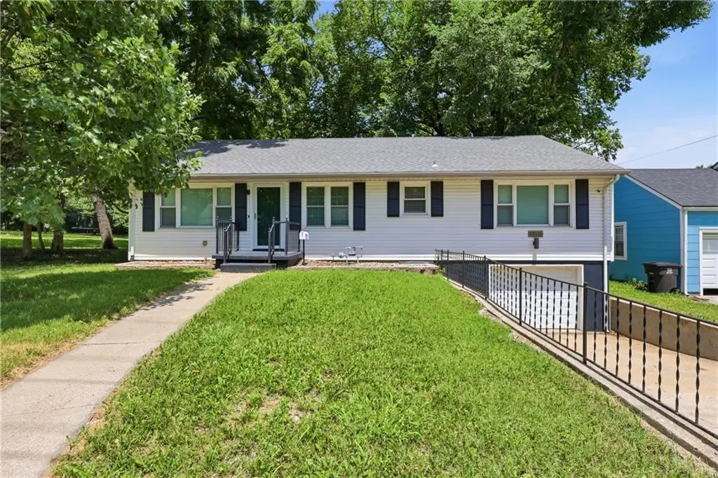 10516 E 35th Street, Independence, MO 64052 - #1