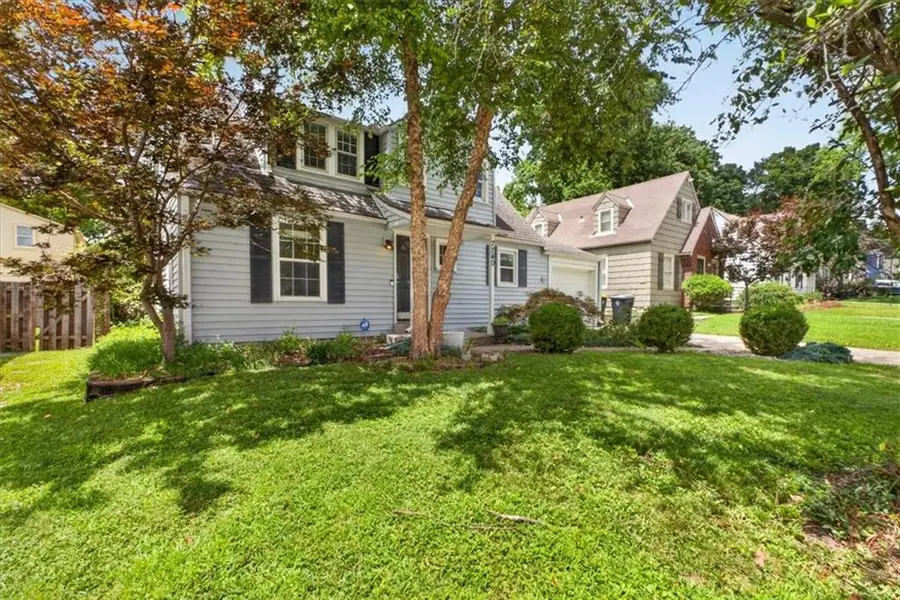 7740 Mcgee Street, Kansas City, MO 64114 - #3
