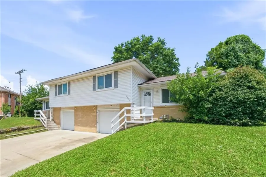4302-4 NW 56 Street, Kansas City, MO 64151 - #3