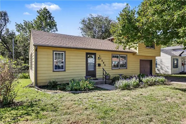 11405 W 70th Street, Shawnee, KS 66203