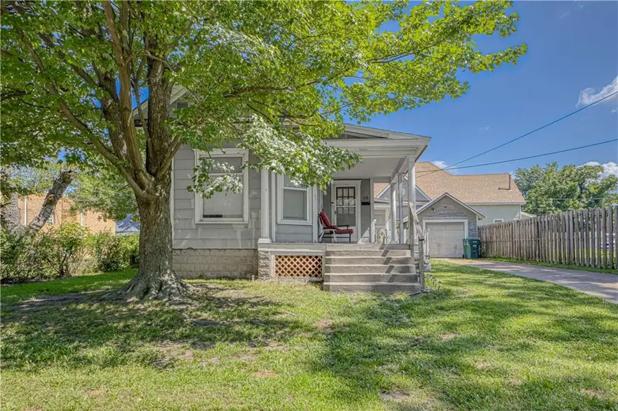 116 W 9th Street, Pittsburg, KS 66762 - #2
