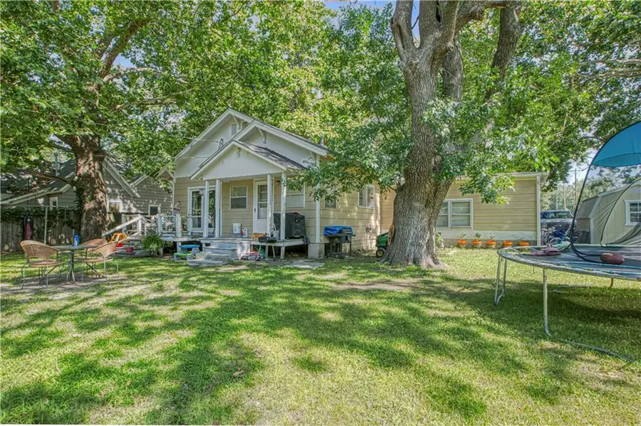 800 W 3rd Street, Pittsburg, KS 66762 - #3