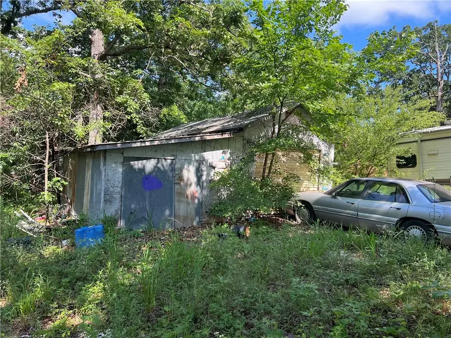 647 NE 185 Pvt Road, Osceola, MO 64776 - #2