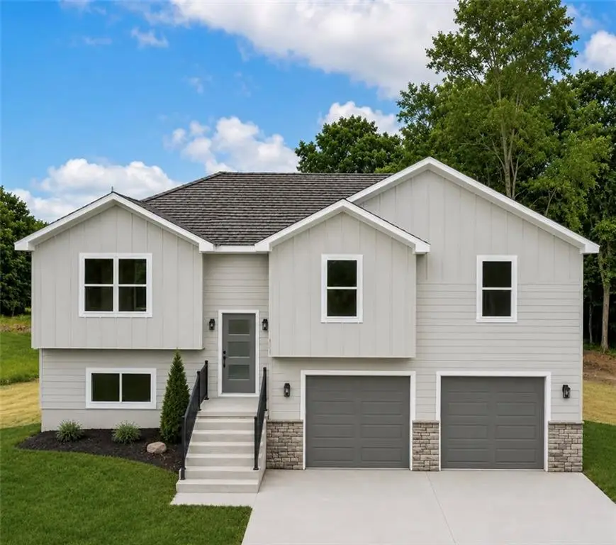 326 NE 21st Road, Warrensburg, MO 64093 - #1