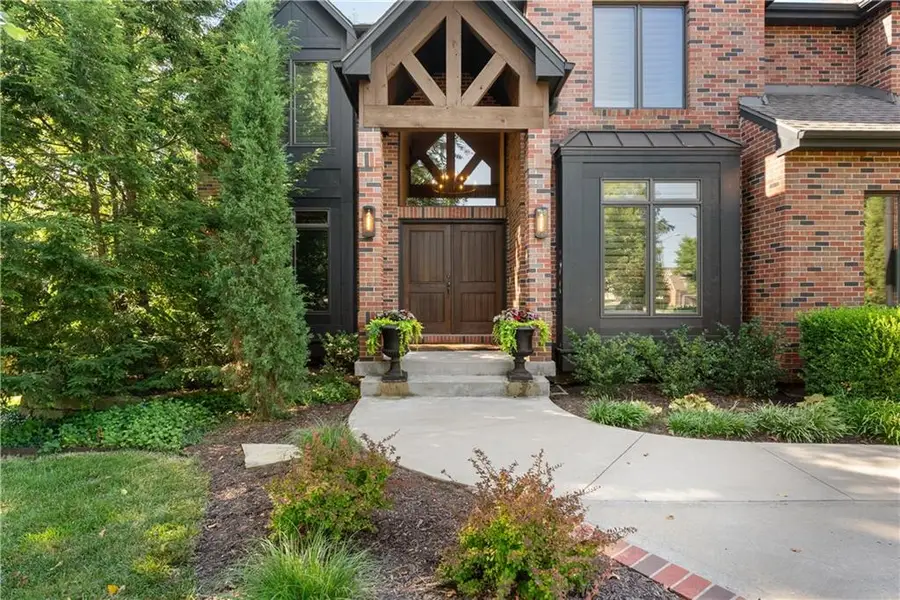 301 NW Rockhill Circle, Lees Summit, MO 64081 - #3