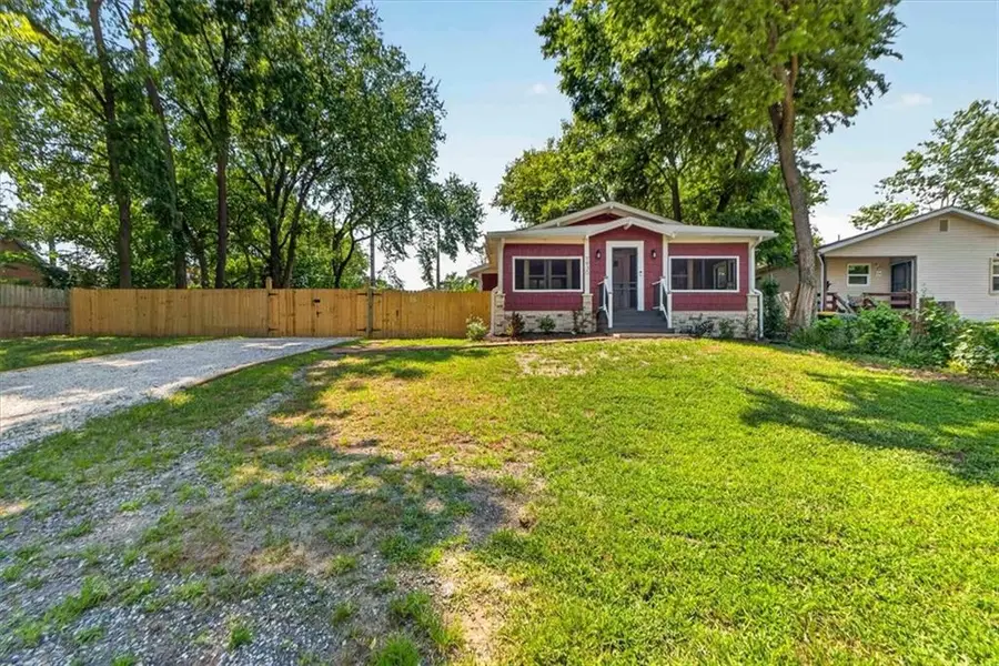 7930 Michigan Street, Kansas City, MO 64132 - #2