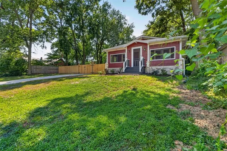 7930 Michigan Street, Kansas City, MO 64132 - #3