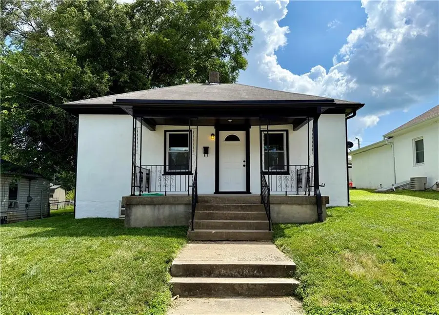 2003 Jefferson Street, Lexington, MO 64067 - #2