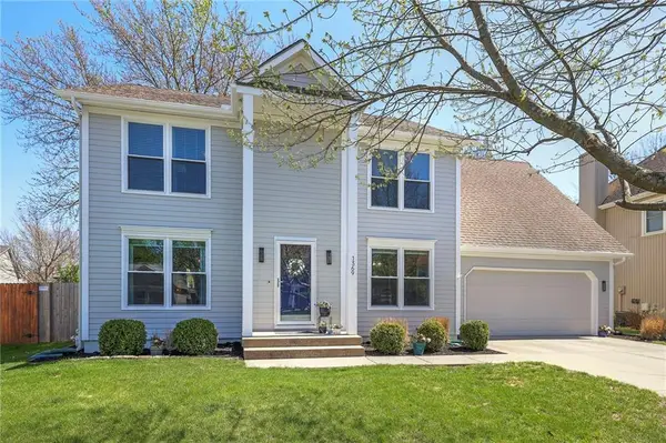 1369 E 154th Terrace, Olathe, KS 66062