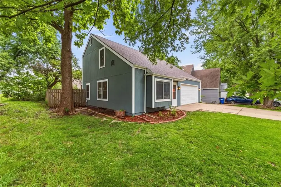 213 Deerfield Lane, Lawrence, KS 66049 - #3