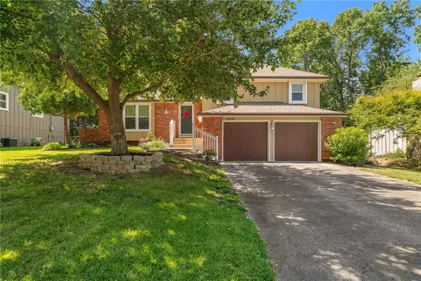12919 W 100th Street, Lenexa, KS 66215