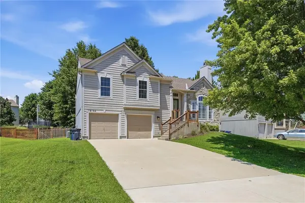 15152 W 157th Terrace, Olathe, KS 66062