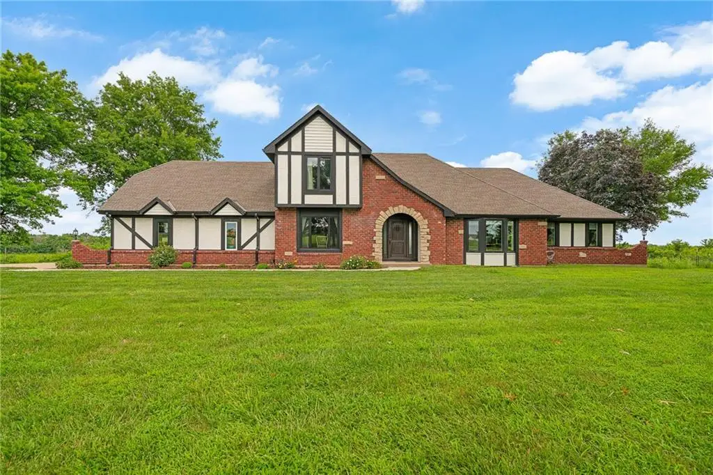 24400 E Orient Cemetery Road, Harrisonville, MO 64701 - #1
