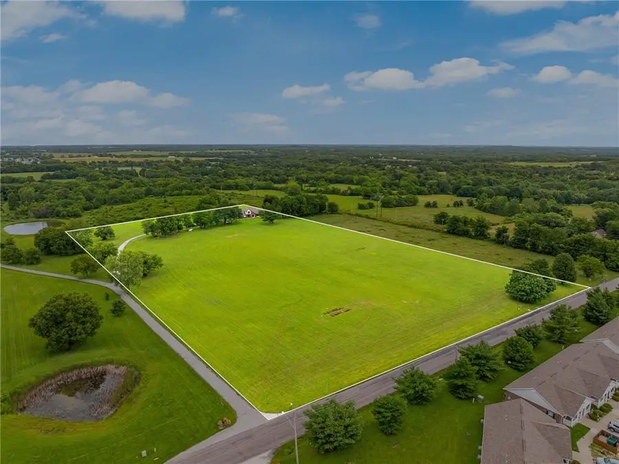 24400 E Orient Cemetery Road, Harrisonville, MO 64701 - #2