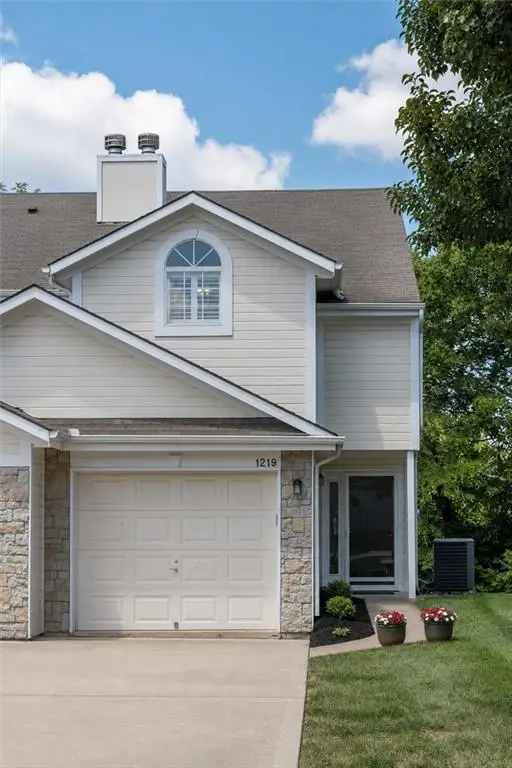 1219 NW Hidden Ridge Circle, Blue Springs, MO 64015 - #2