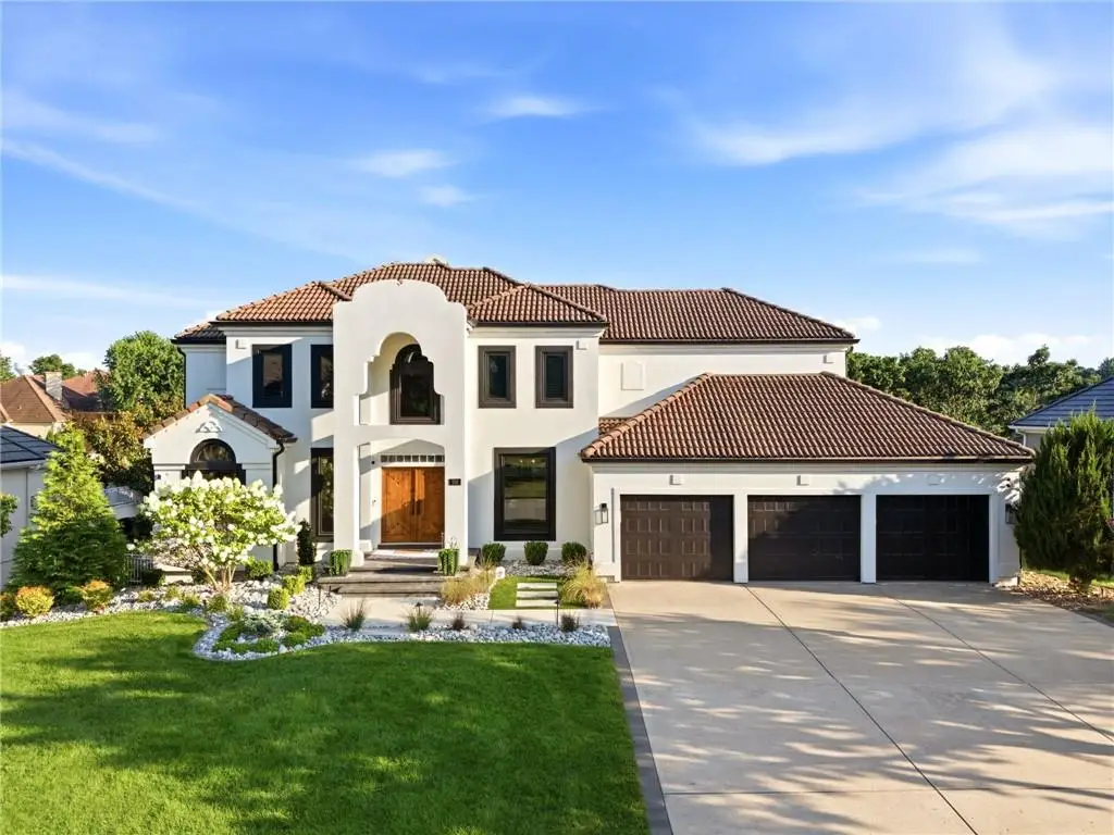 701 NE Shoreline Drive, Lees Summit, MO 64064 - #1
