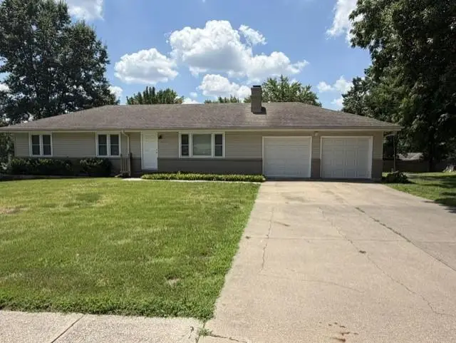 10201 W 69th Street, Shawnee, KS 66203 - #1