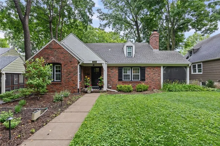 6839 Locust Street, Kansas City, MO 64131 - #2