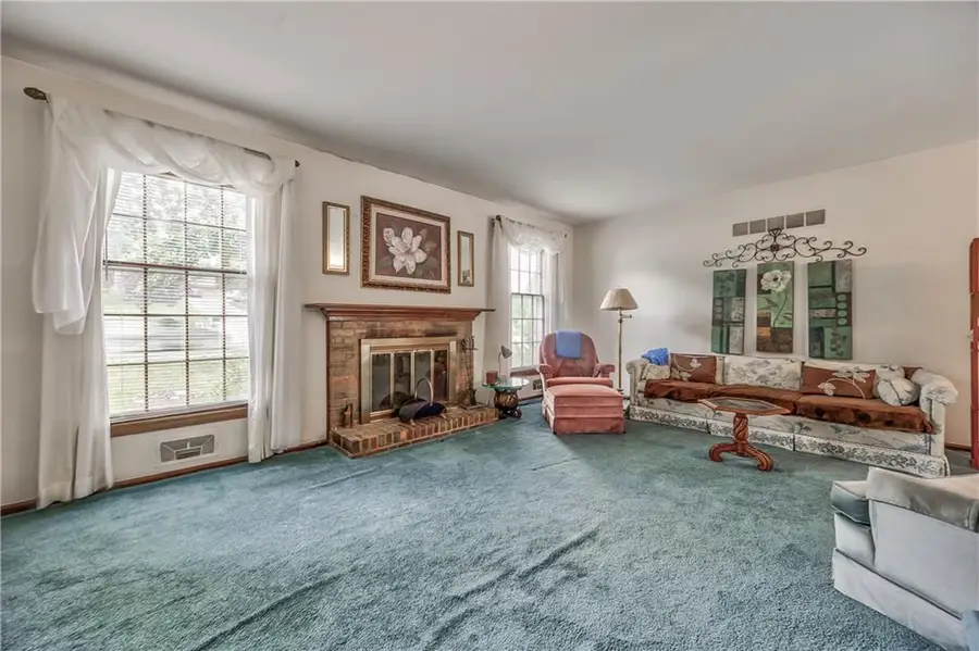 10101 W 67 Street, Shawnee, KS 66203 - #3