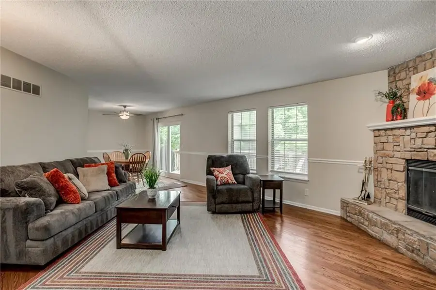201 NW 79th Terrace, Kansas City, MO 64118 - #3