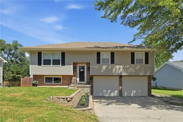 2309 S 17th Street, Leavenworth, KS 66048