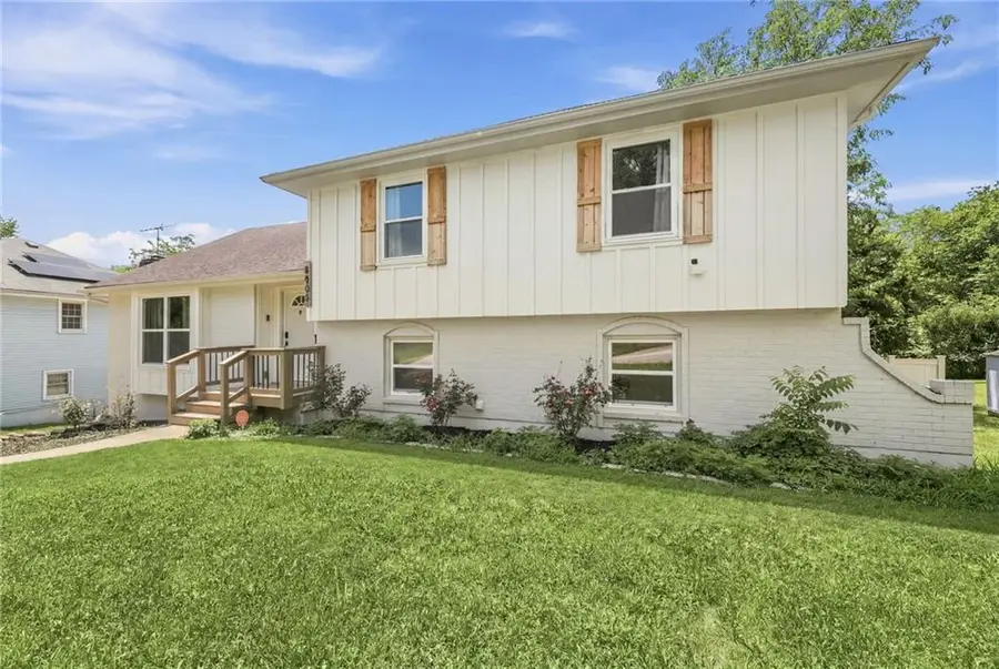 8908 Evanston Avenue, Kansas City, MO 64138 - #3