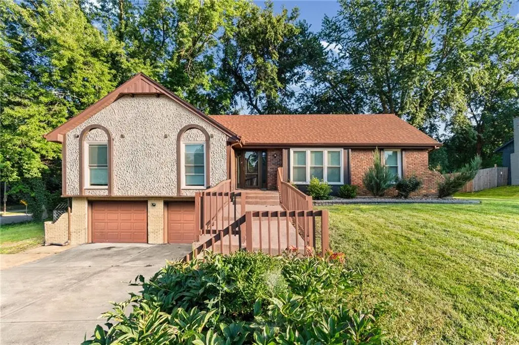 403 Kingsley Avenue, Liberty, MO 64068 - #1