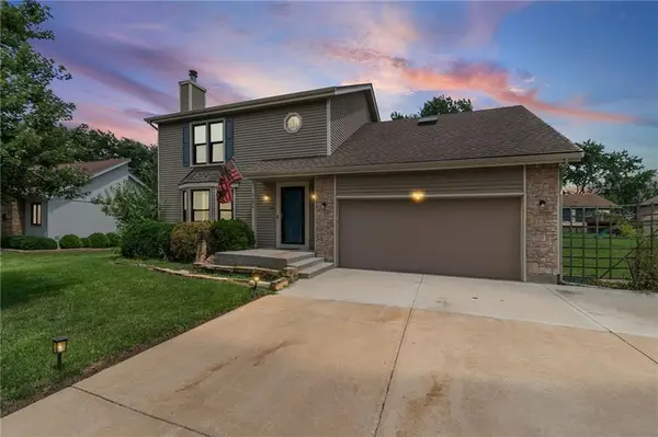 224 S Chambery Drive, Olathe, KS 66061